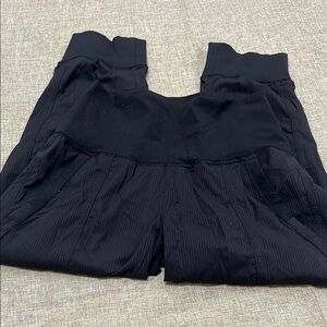 Lululemon Black High-Waisted Pants